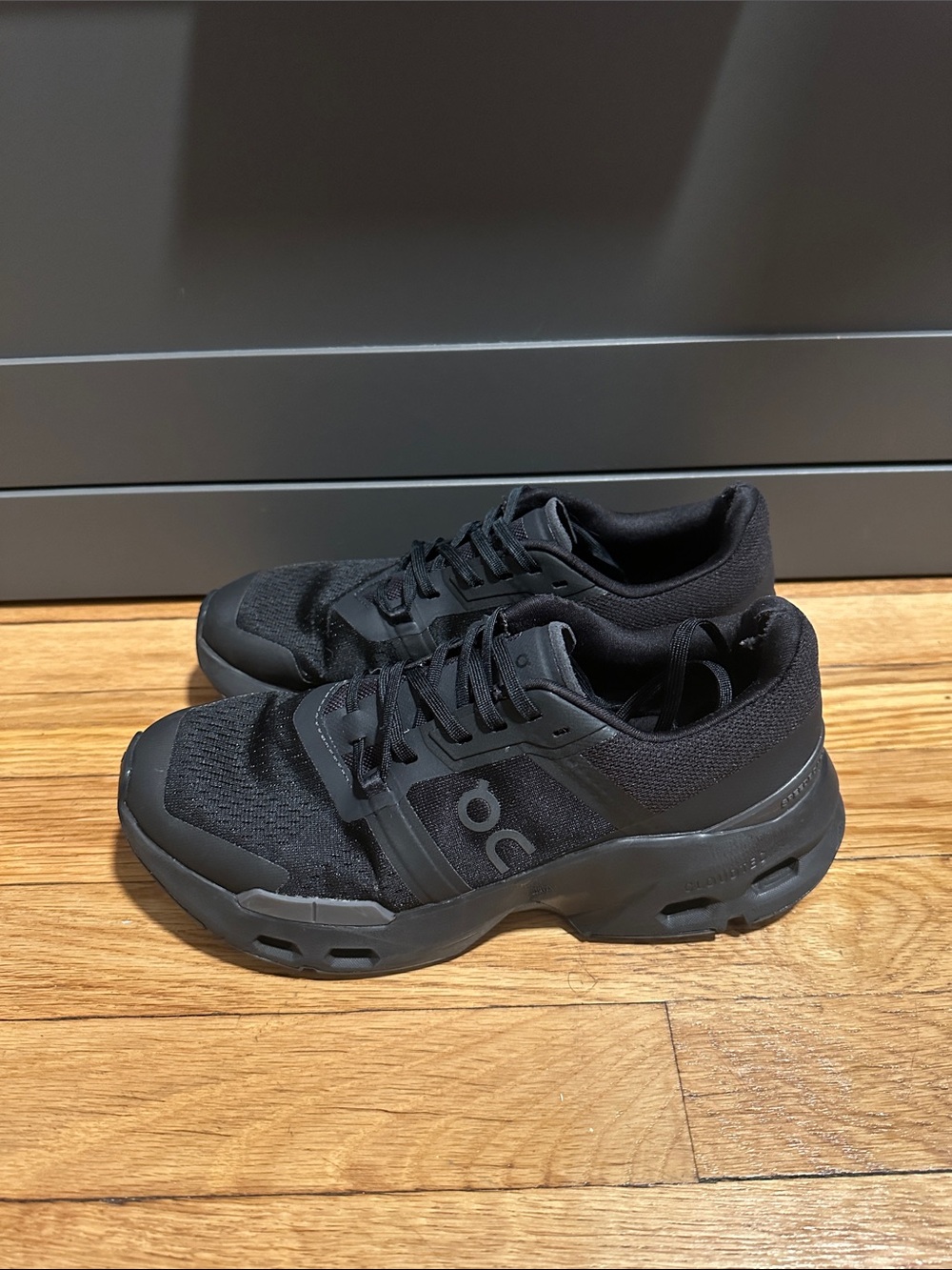 On Running Cloudpulse Sneakers (Black)